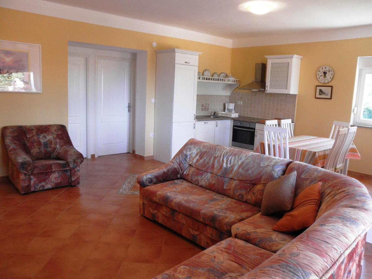 Apartments Villa Kristina Супетарська Драґа Екстер'єр фото