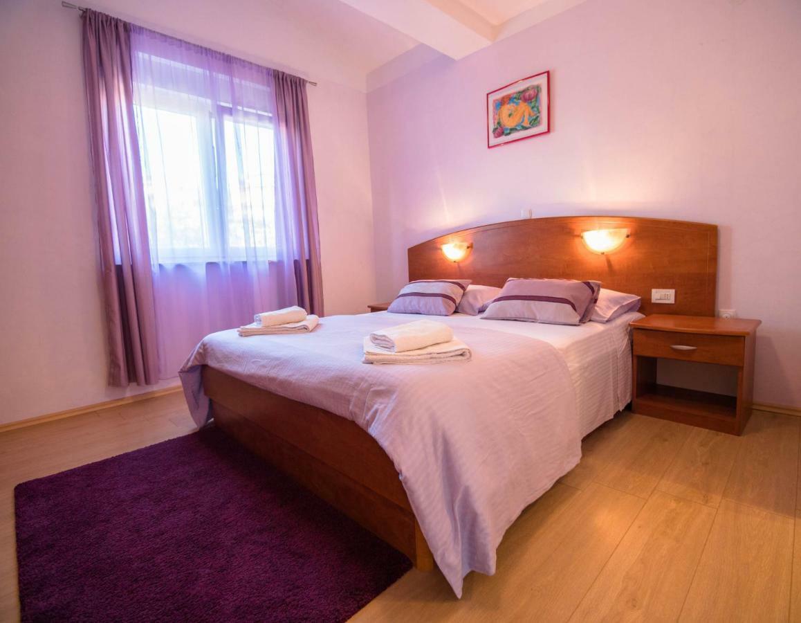 Apartments Villa Kristina Супетарська Драґа Екстер'єр фото