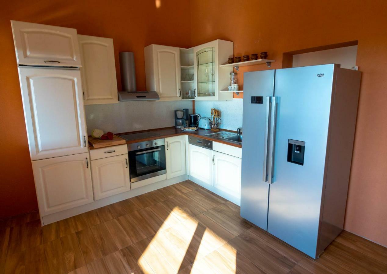 Apartments Villa Kristina Супетарська Драґа Екстер'єр фото