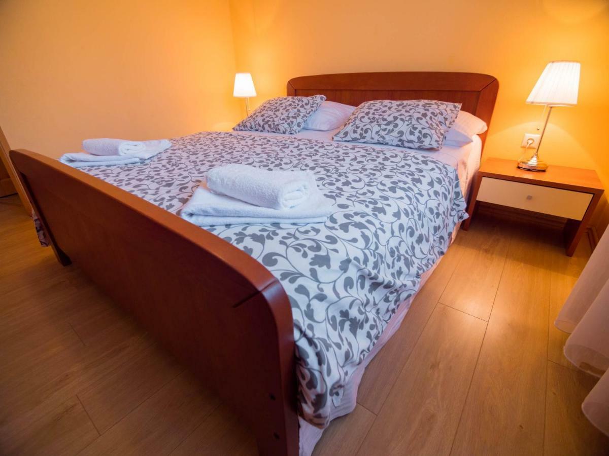 Apartments Villa Kristina Супетарська Драґа Екстер'єр фото