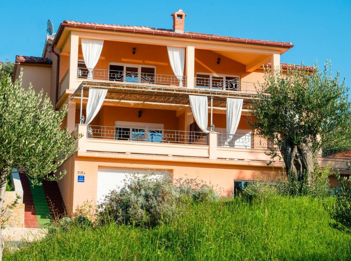 Apartments Villa Kristina Супетарська Драґа Екстер'єр фото
