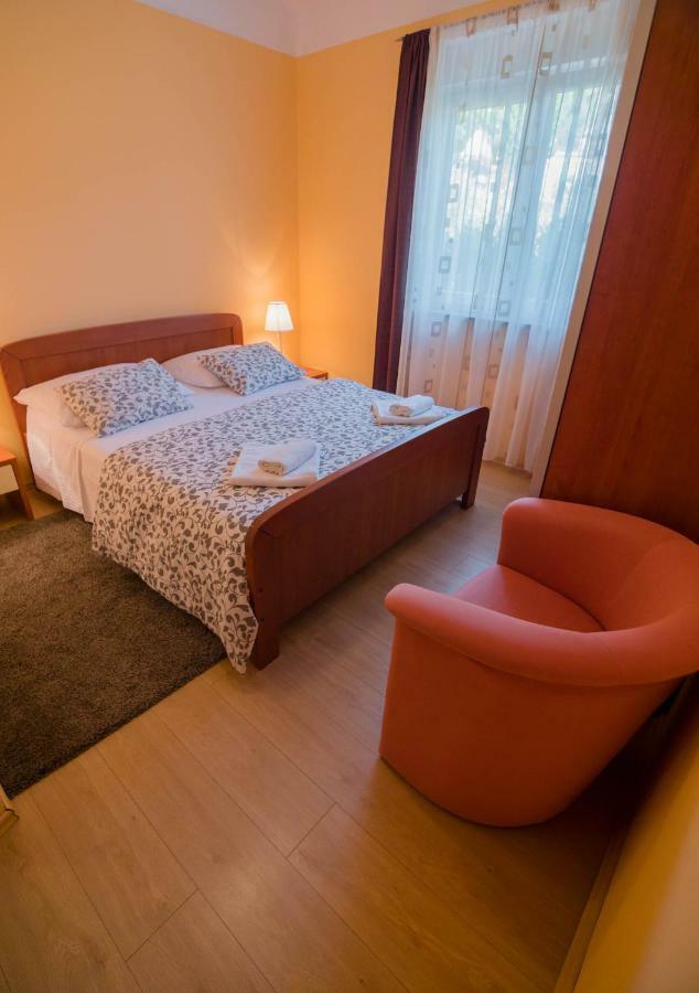 Apartments Villa Kristina Супетарська Драґа Екстер'єр фото