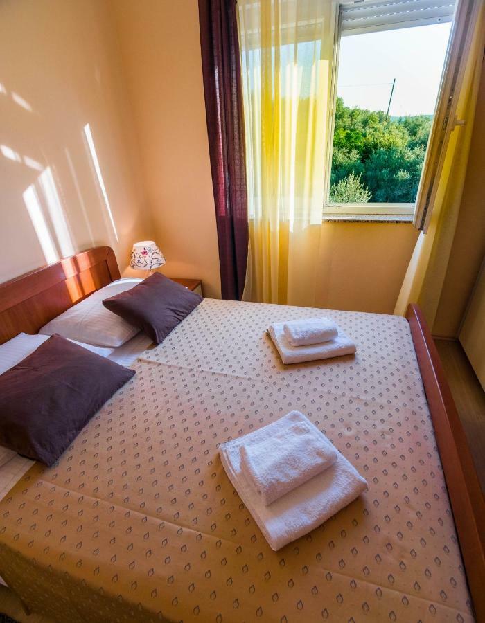 Apartments Villa Kristina Супетарська Драґа Екстер'єр фото
